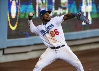 Yasiel Puig en Los Angeles Dodgers (2018) durante un juego contra los Milwaukee Brewers. Foto: Los Angeles Times/Gina Ferazzi.