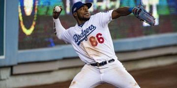 Yasiel Puig en Los Angeles Dodgers (2018) durante un juego contra los Milwaukee Brewers. Foto: Los Angeles Times/Gina Ferazzi.