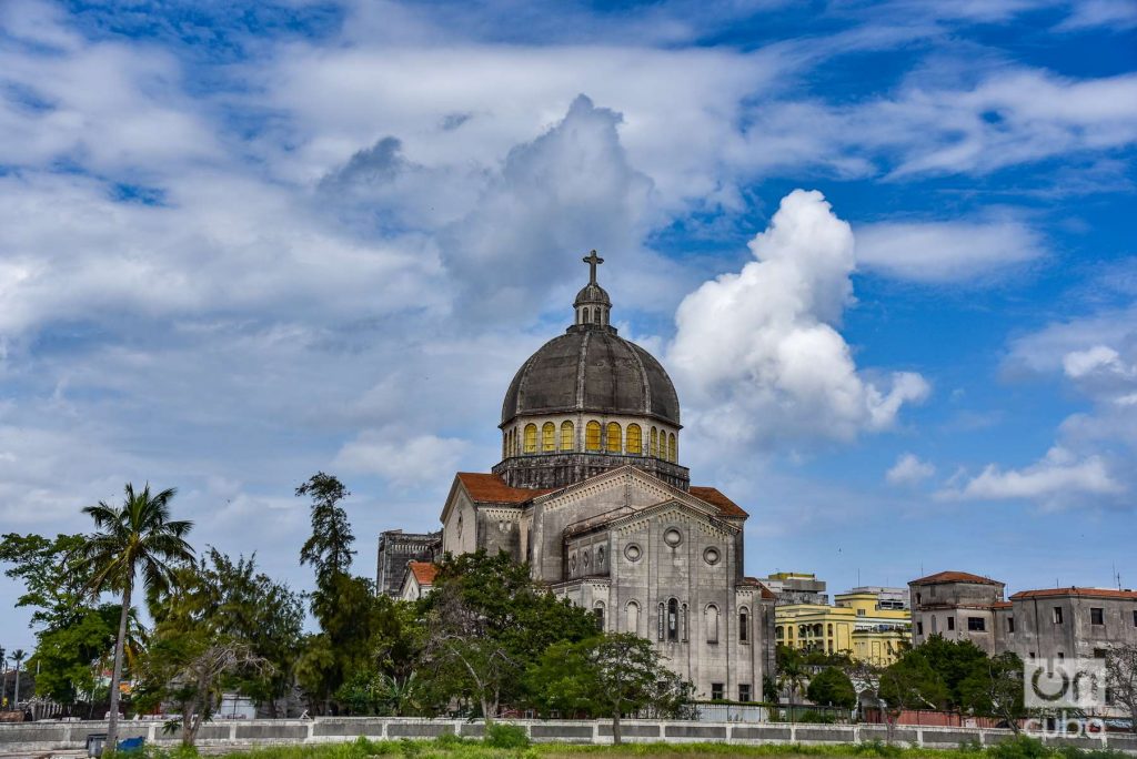 Iglesia de Cristo Rey, y conocida popularmente como iglesia de Jesús de Miramar. Foto: Kaloian.