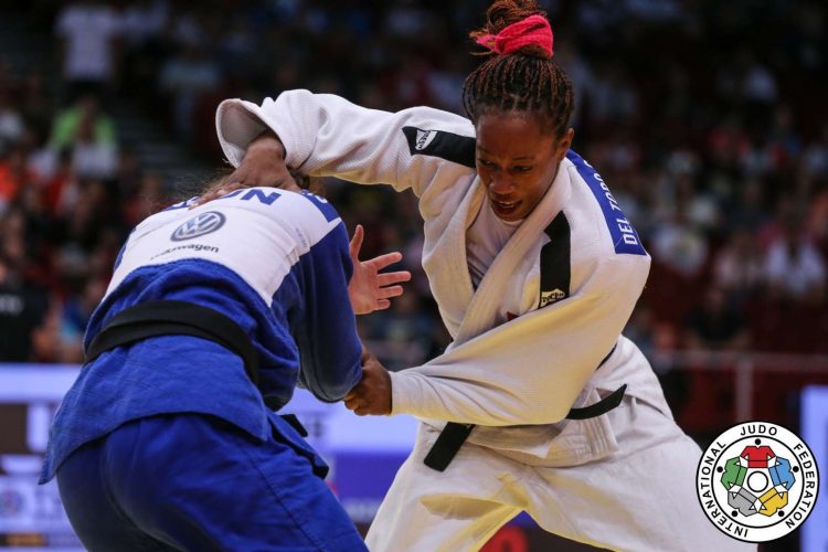 La judoca cubana Maylín del Toro (der). Foto: IJF / Archivo.