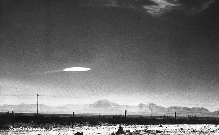 OVNI fotografiado cerca del Centro de Desarrollo Aéreo Holloman en Nuevo México. Foto: Bettman Archives.