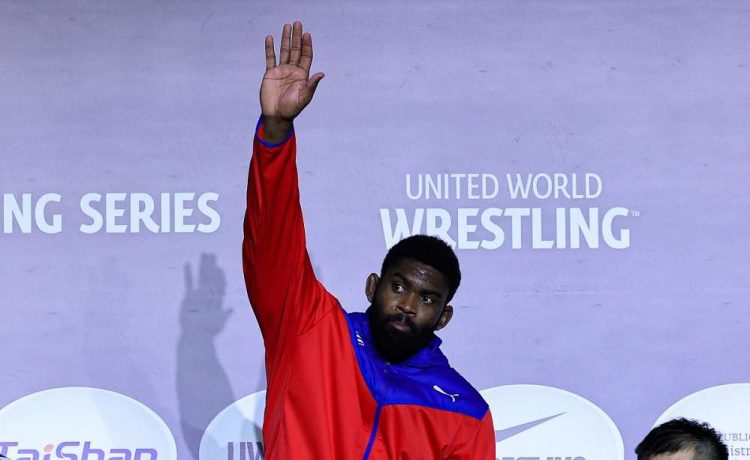 Oscar Pino derrotó en Zagreb a todos sus rivales con solo un punto permitido. Foto: United World Wrestling.