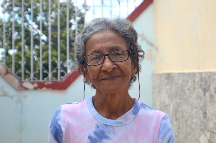 Magaly Pompa en la terraza de su casa. Foto: Angel Marqués Dolz.