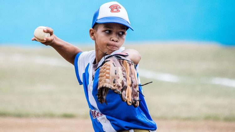 Edgar Torres, de Bayamo, ganador del juego decisivo y jugador más valioso de la final cubana de las Pequeñas Ligas en 2023. Foto: Ibrahín Sánchez / Juventud Rebelde.