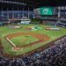 Alineaciones de Cuba y Estados Unidos durante la ceremonia de apertura del juego de semifinal en el LoanDepot Park, en Miami el pasado 19 de marzo. Foto: EFE/EPA/CRISTOBAL HERRERA-ULASHKEVICH.