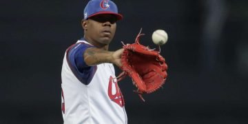 El lanzador cubano Roenis Elias en el Clásico Mundial de Béisbol (WBC) 2023. Foto: Ritchie B. Tongo / EFE.