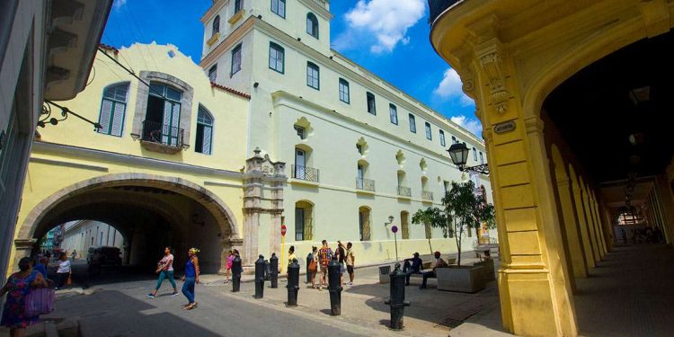 El Arco de Belén, en el centro histórico de La Habana. Foto: Otmaro Rodríguez.