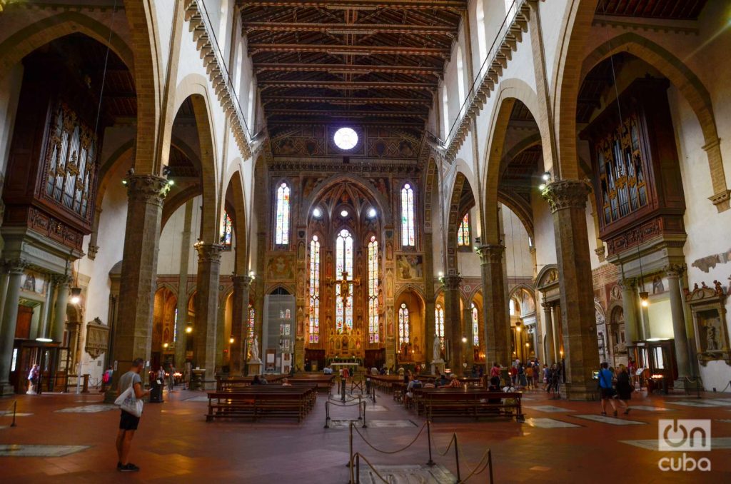 Interior de la basílica de Santa Croce. Foto: Kaloian.