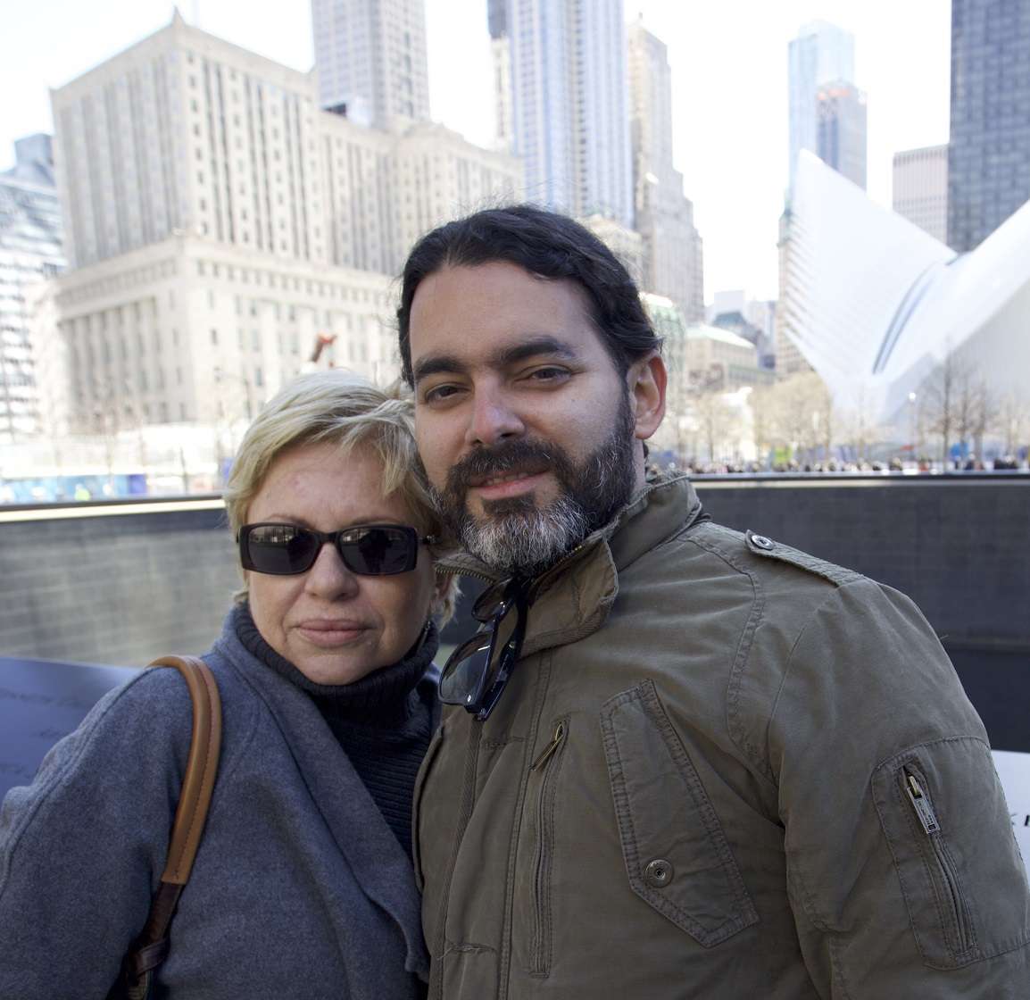 Isabel Santos junto a Carlos Barba. Foto: Cortesía de Carlos Barba.