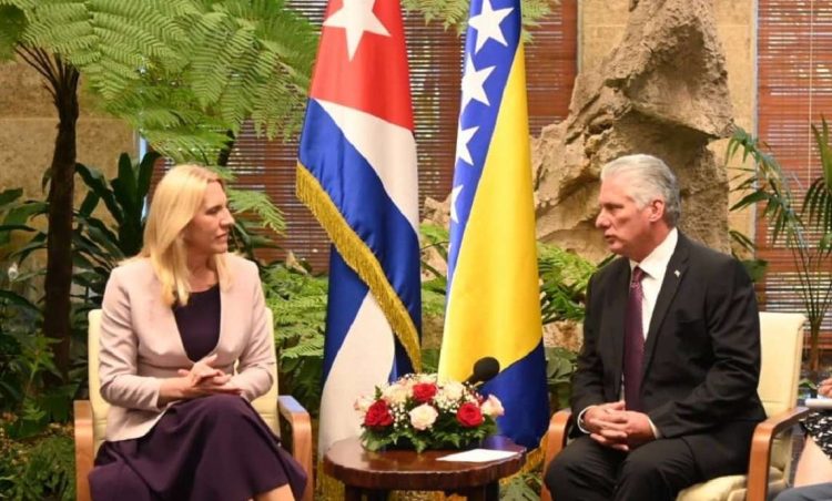 La presidenta de Bosnia y Herzegovina, Zeljka Cvijanovic, recibida por Díaz-Canel. Foto: @PresidenciaCuba