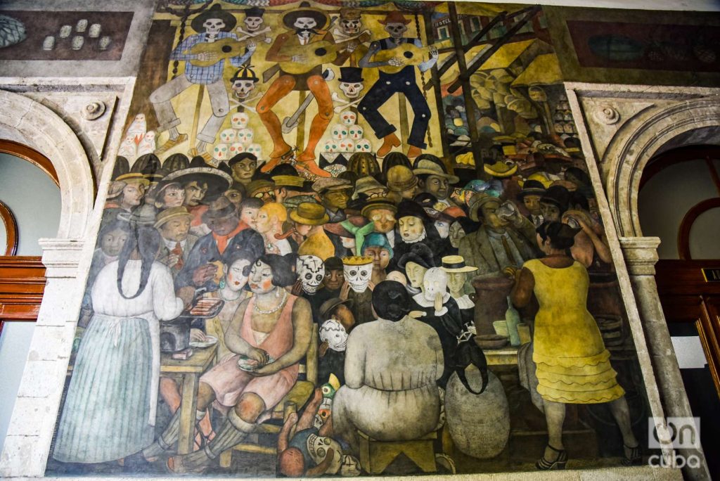 Día de los muertos. Mural de Diego Rivera en la Secretaría de Educación Pública. Foto: Kaloian.