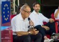 El economista cubano Juan Triana habla durante un panel sobre las mipymes en Cuba, celebrado en La Habana, a propósito de la visita a la isla del alto representante de la Unión Europea para Asuntos Exteriores, Josep Borrell. Foto: Otmaro Rodríguez.