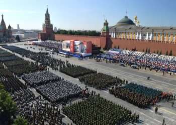 Desfile en la Plaza Roja de Moscú, para recordar la victoria de la Unión Sovietica sobre la Alemania Nazi. | Foto: EFE