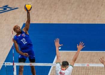 Jesús Herrera fue uno de los salvadores de Cuba en el partido contra Bulgaria en la Liga de Naciones de Voleibol. Foto: Volleyball World.