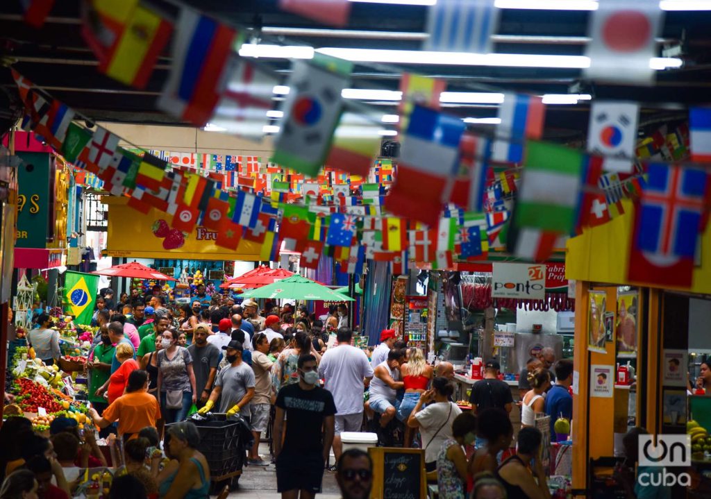 El colorido del Mercado Municipal de São Paulo y sus pasillos son atrapantes. Foto: Kaloian.