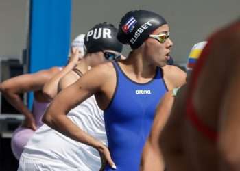 Elisbet Gámez ha tenido que superarse mucho para convertirse en la figura principal de la natación cubana. Foto: Calixto N. Llanes/ JIT.