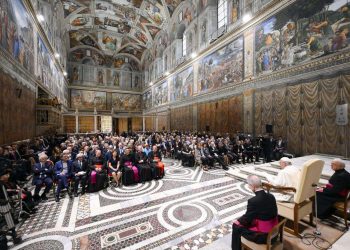 Audiencia del papa con artistas por 50 aniversario de la inauguración de la colección de Arte Moderno de los Museos Vaticanos. Foto: VATICAN MEDIA/ EFE/EPA.