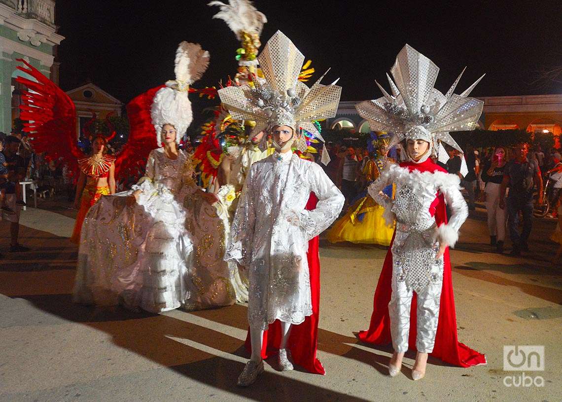 Personajes de las Parrandas de Remedios. Foto: Otmaro Rodríguez.