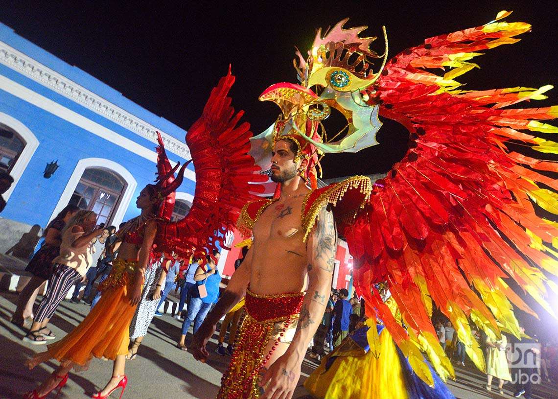 Personajes de las Parrandas de Remedios. Foto: Otmaro Rodríguez.