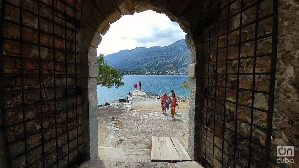 La isla se recorre en poco más de una hora. Foto: Alejandro Ernesto.