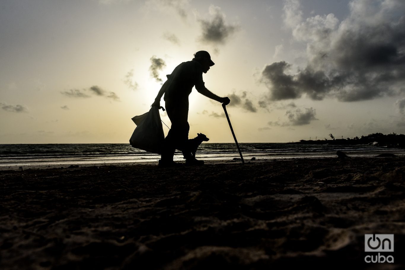 La tercera edad es el grupo etario más vulnerable hoy en Cuba. Foto: Kaloian.