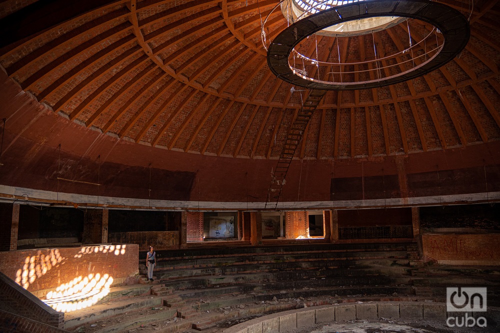 Interior de la gran cúpula en Las Ruinas de Circo. Foto: Jorge Ricardo.