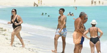 Turistas en Cayo Santa María, en el norte de la provincia de Villa Clara. Foto: Otmaro Rodríguez.