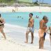 Turistas en Cayo Santa María, en el norte de la provincia de Villa Clara. Foto: Otmaro Rodríguez.