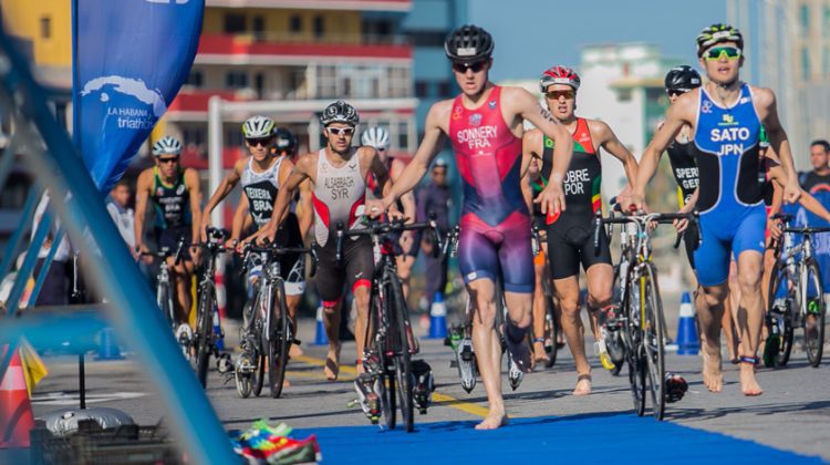 La VI Triatlón de La Habana. Foto: ACN.