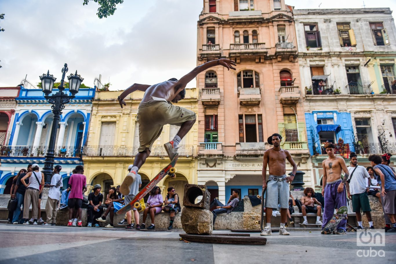 Un skater hace su performance en el Paseo del Prado. Foto: Kaloian.