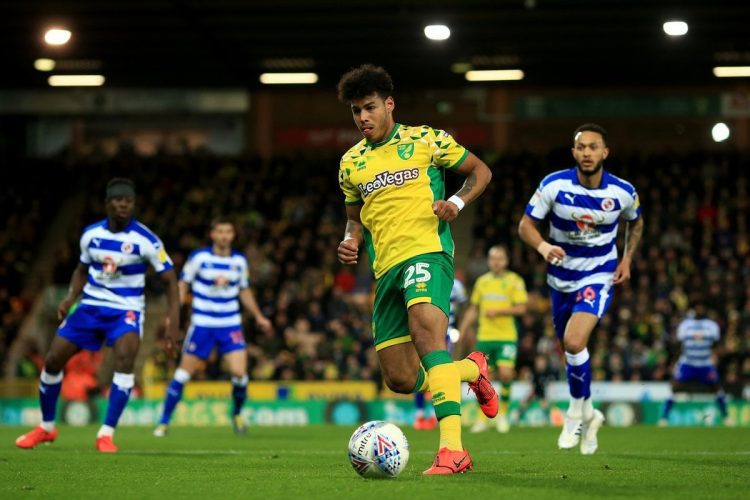 Onel Hernández llegó este miércoles a 200 partidos con el Norwich City del fútbol inglés. Foto: Archivo.