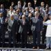 Líderes internacionales reunidos en la cumbre del Grupo de los 77 y China, en La Habana. En la foto aparecen, entre otros, el presidente de Cuba, Miguel Díaz-Canel (2-d), el exmandatario Raúl Castro (3-d) y el secretario general de las Naciones Unidas, Antonio Guterres (4-d). Foto: Ernesto Mastrascusa / EFE.