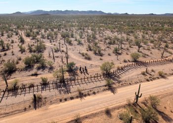 El Paso es actualmente el cuarto cruce fronterizo más transitado. La gran mayoría de las 134 muertes están relacionadas con el calor, dijo la Patrulla Fronteriza de Estados Unidos. Foto: CNN.