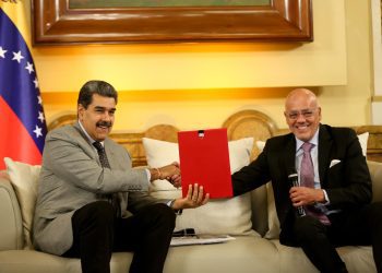 Maduro y Jorge Rodríguez, en Caracas. Foto: Prensa Miraflores/EFE.