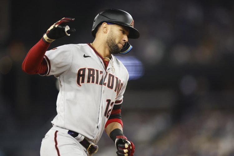 Lourdes Gurriel Jr. llegó a la Serie Mundial y tuvo una temporada de buen nivel. Foto: Caroline Brehman/EFE.