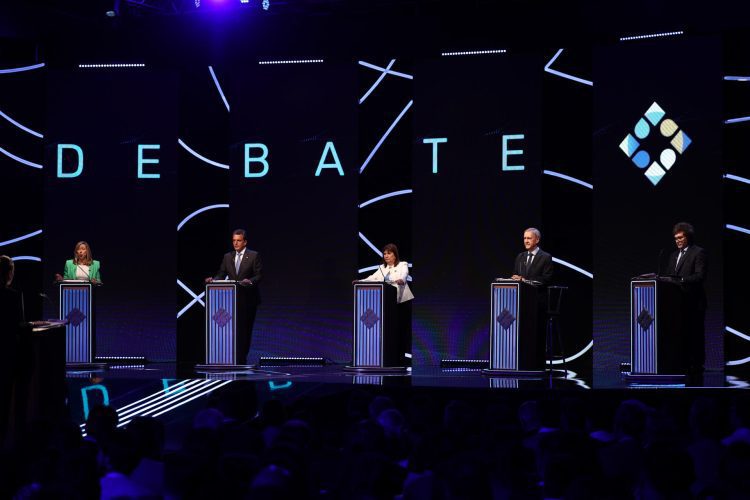 Debate Presidencial 2023, en Santiago del Estero. Foto: Tomás Cuesta /Efe.