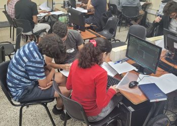 Estudiantes de la UH. Foto: Facultad de Matemática y Computación de la Universidad de La Habana/Facebook.