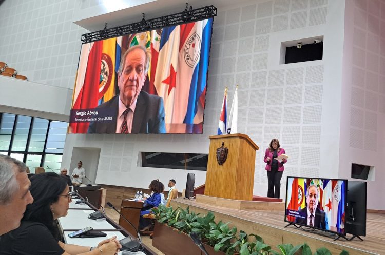 En la apertura estuvieron el presidente Miguel Díaz-Canel y otras figuras principales del gobierno. De manera virtual participó Sergio Abreu, secretario general de la organización. Foto: @ALADI_SG