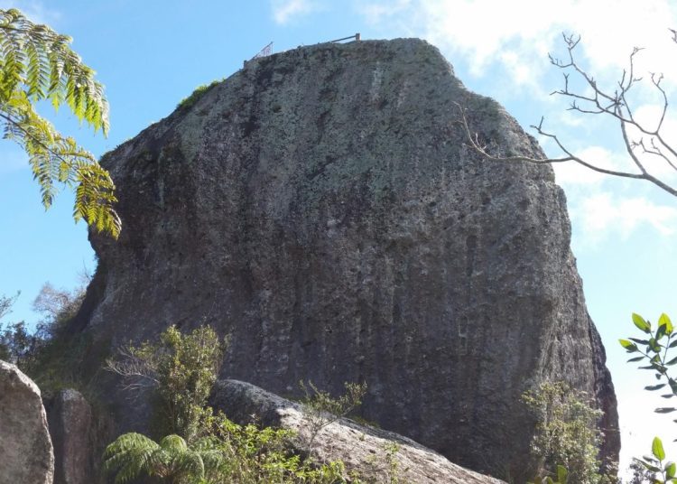 La Gran Piedra, en Santiago de Cuba. Foto: Kate Garchinsky/Pinterest.