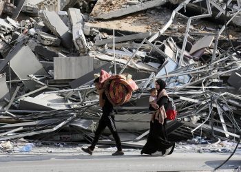 Residentes de Gaza dejan la ciudad ante el ultimátum Israelí Foto: HAITHAM IMAD/EFE/EPA.