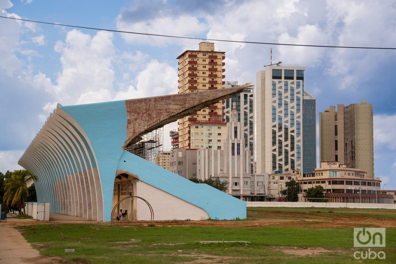 El Martí, símbolo de El Vedado. Foto: Jorge Ricardo.