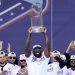 Adolis García no pudo estar en los últimos partidos de la Serie Mundial con los Rangers, pero fue uno de los héroes de la postemporada para la novena tejana. Foto: Tomada de MLB (online).