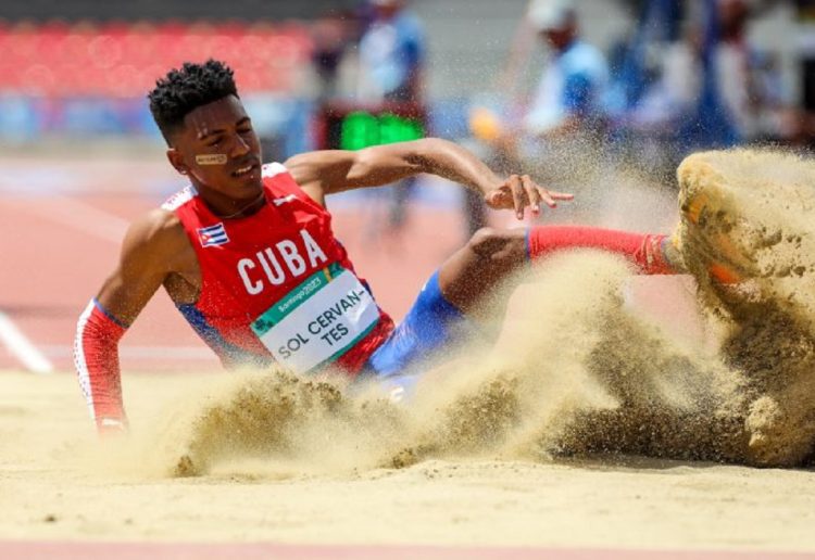 El saltador cubano Robiel Yankiel Sol Cervantes, medallista de oro en los VII Juegos Parapanamericanos Santiago de Chile 2023. Foto: Calixto N. Llanes / Jit.