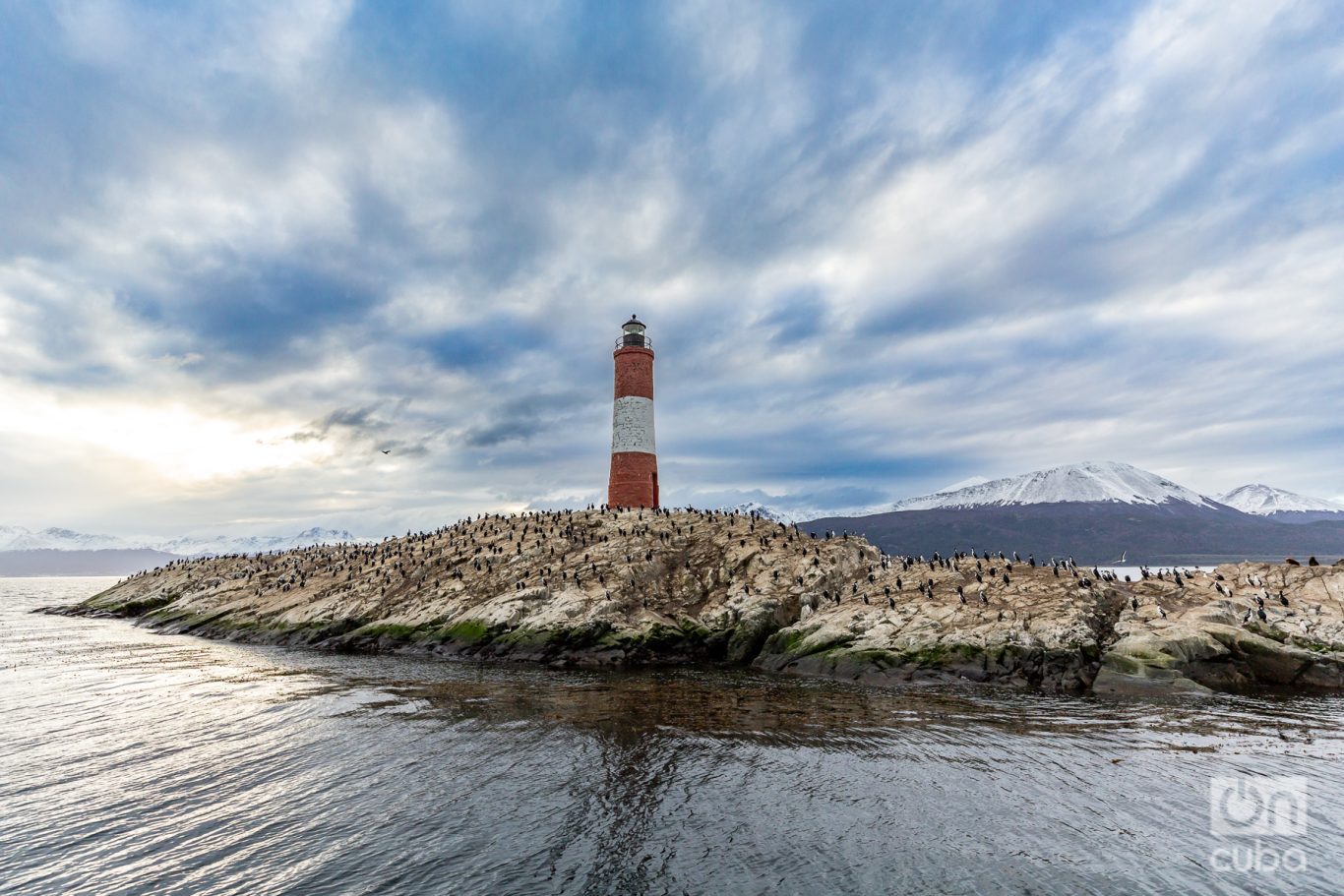 El faro Les Eclaireurs, en el Canal Beagle. Foto: Kaloian.
