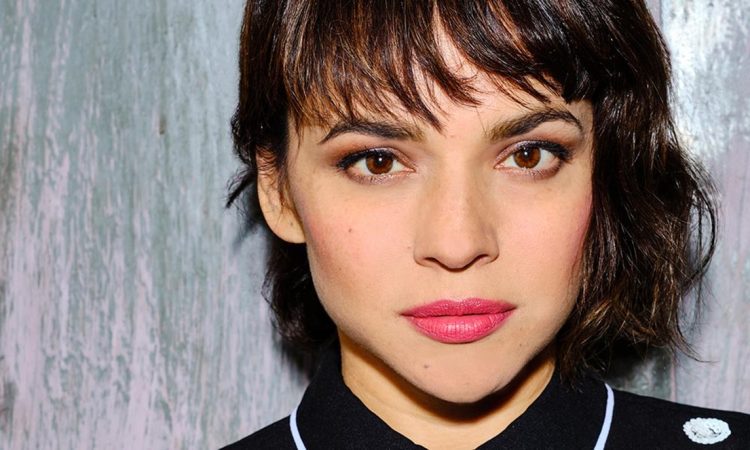 Cossío explicó que la presentación de Norah Jones contaría con una licencia y con un permiso de EEUU, “porque todo vínculo de un estadounidense con Cuba está, por norma, prohibido”, dijo. Foto: caravanjazz.es.