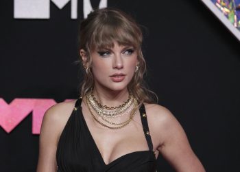 Taylor Swift durante su llegada a la alfombra roja de los premios MTV Video Music Awards, en Newark, Nueva Jersey. Foto: Sarah Yenesel/ EFE/ Archivo.