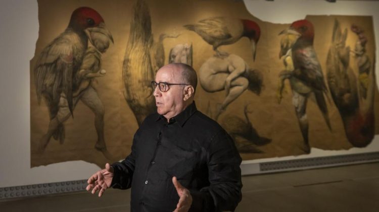 Roberto Fabelo durante la inauguración de la exposición “Mundos. Goya y Fabelo”, en Madrid. Foto: Tomada de Heraldo (online).