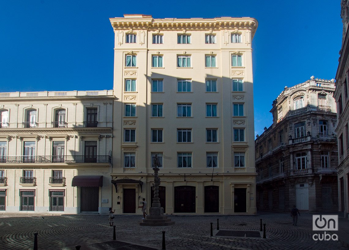 Edificio Casteleiro y Vizoso, construido por la firma Purdy & 
 Henderson. Foto: Otmaro Rodríguez.