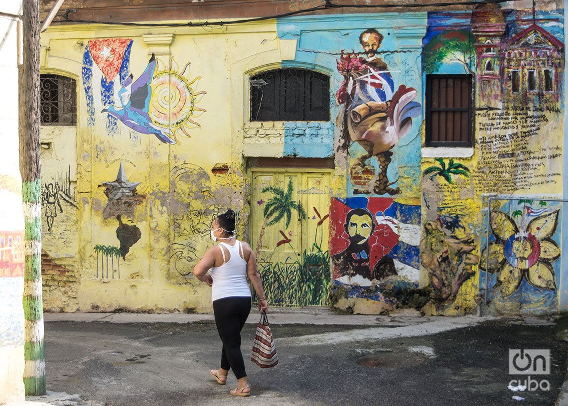 Mural a José Martí en el Callejón de los Suspiros, en el barrio habnero de Jesús María. Foto: Otmaro Rodríguez.