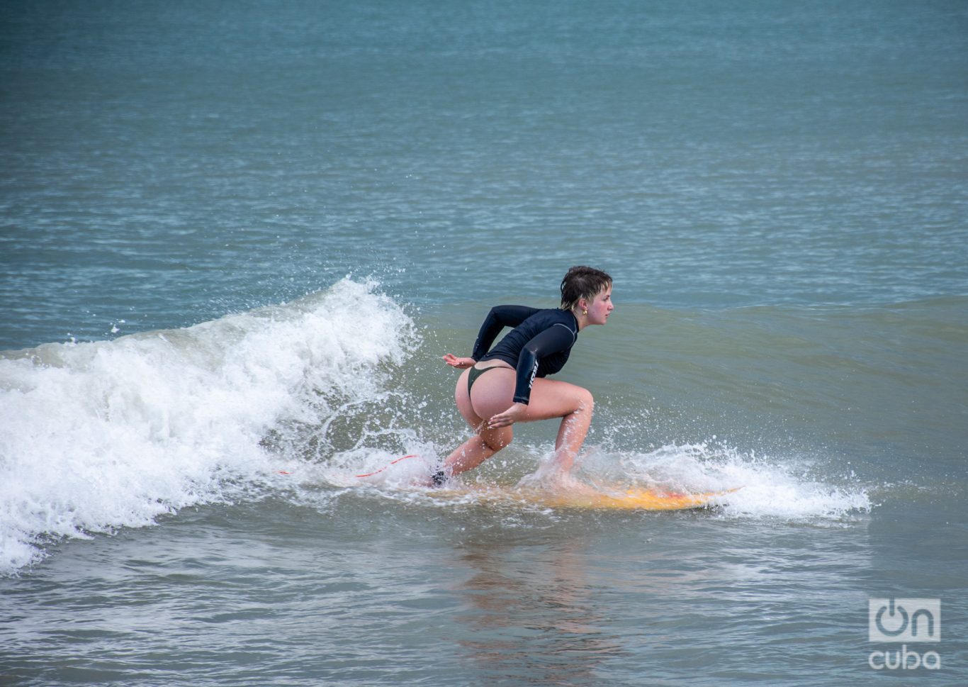 Hoy el surf es un deporte popular. Foto: Kaloian.